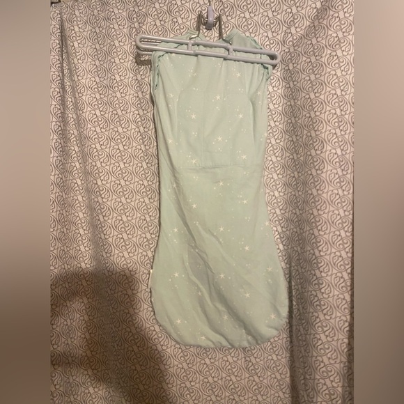 HAPPIEST BABY SWADDLE EUC - Picture 3 of 3